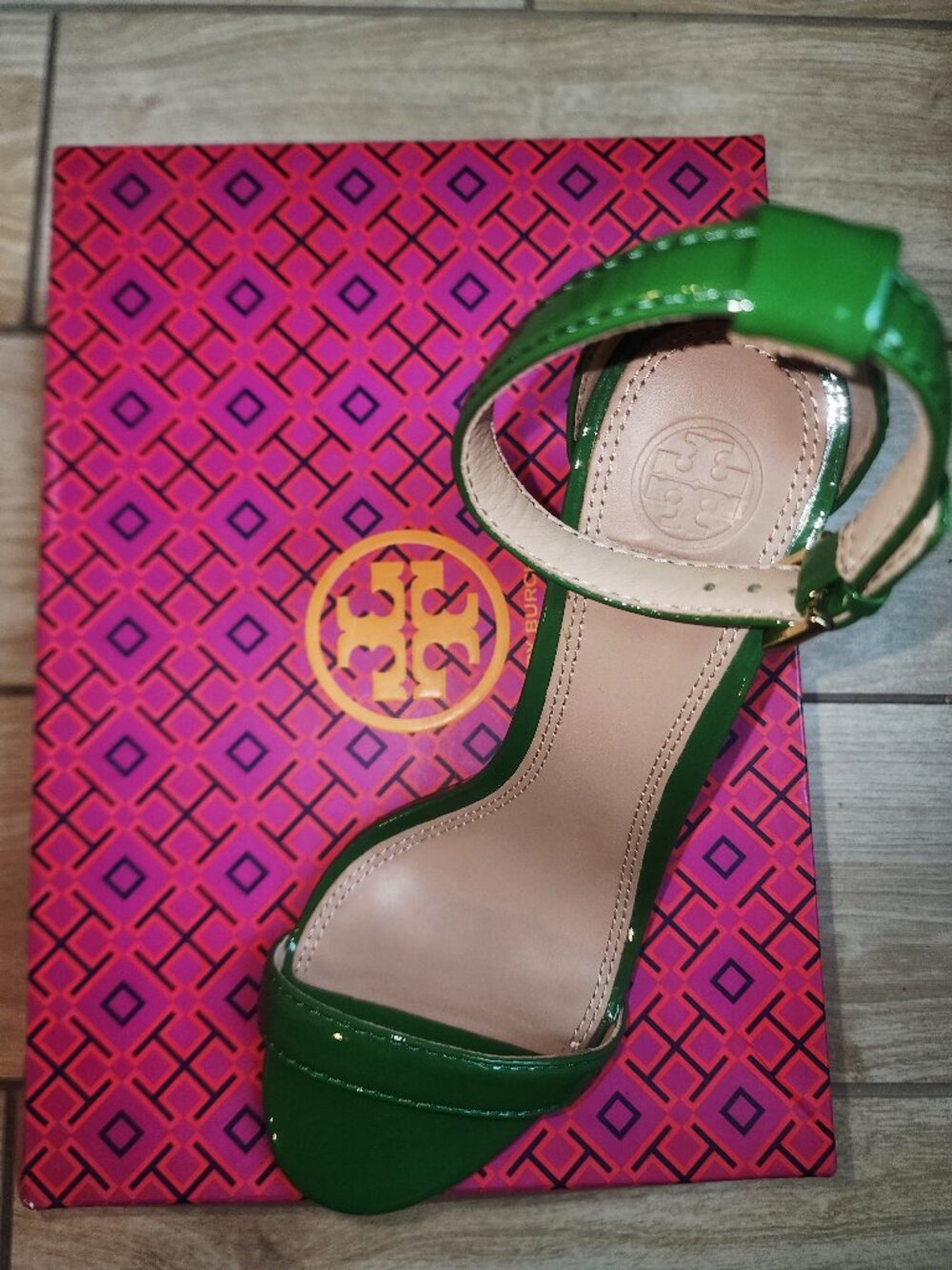 Tory Burch shoes - Picture 4 of 5